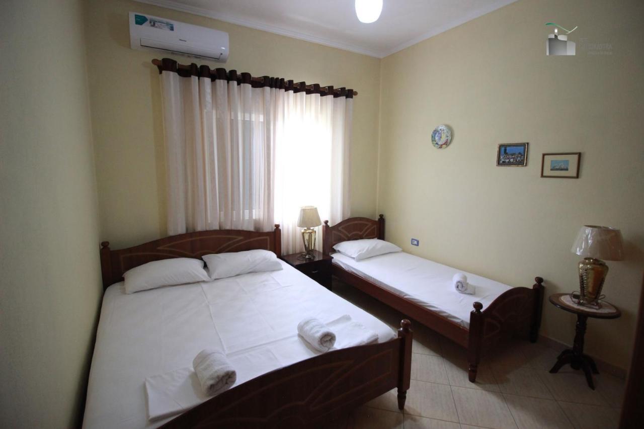 Honey-House “Kastrioti” Apartment Permet Ngoại thất bức ảnh
