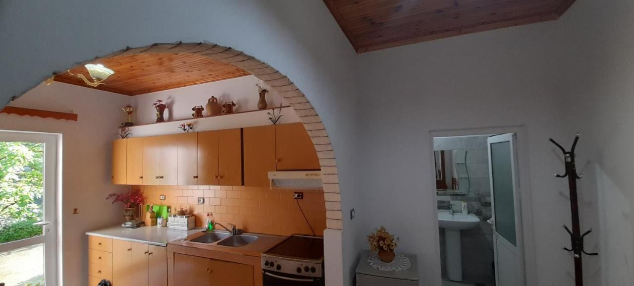 Honey-House “Kastrioti” Apartment Permet Ngoại thất bức ảnh